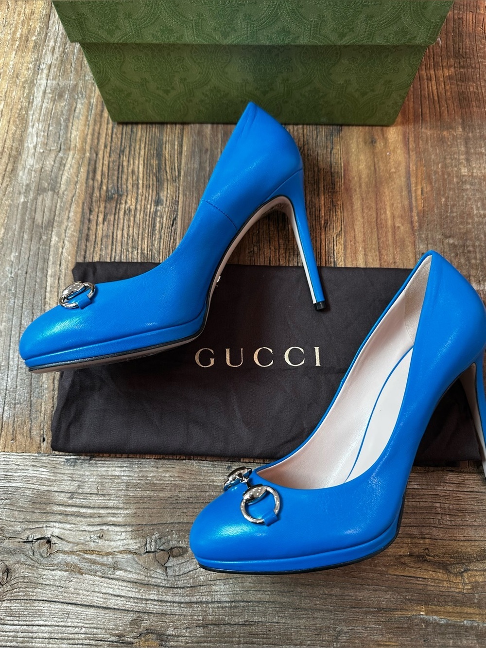 Gucci Royal Blue Leather Heels with buckle brand new with dust bag and box - Picture 4 of 14